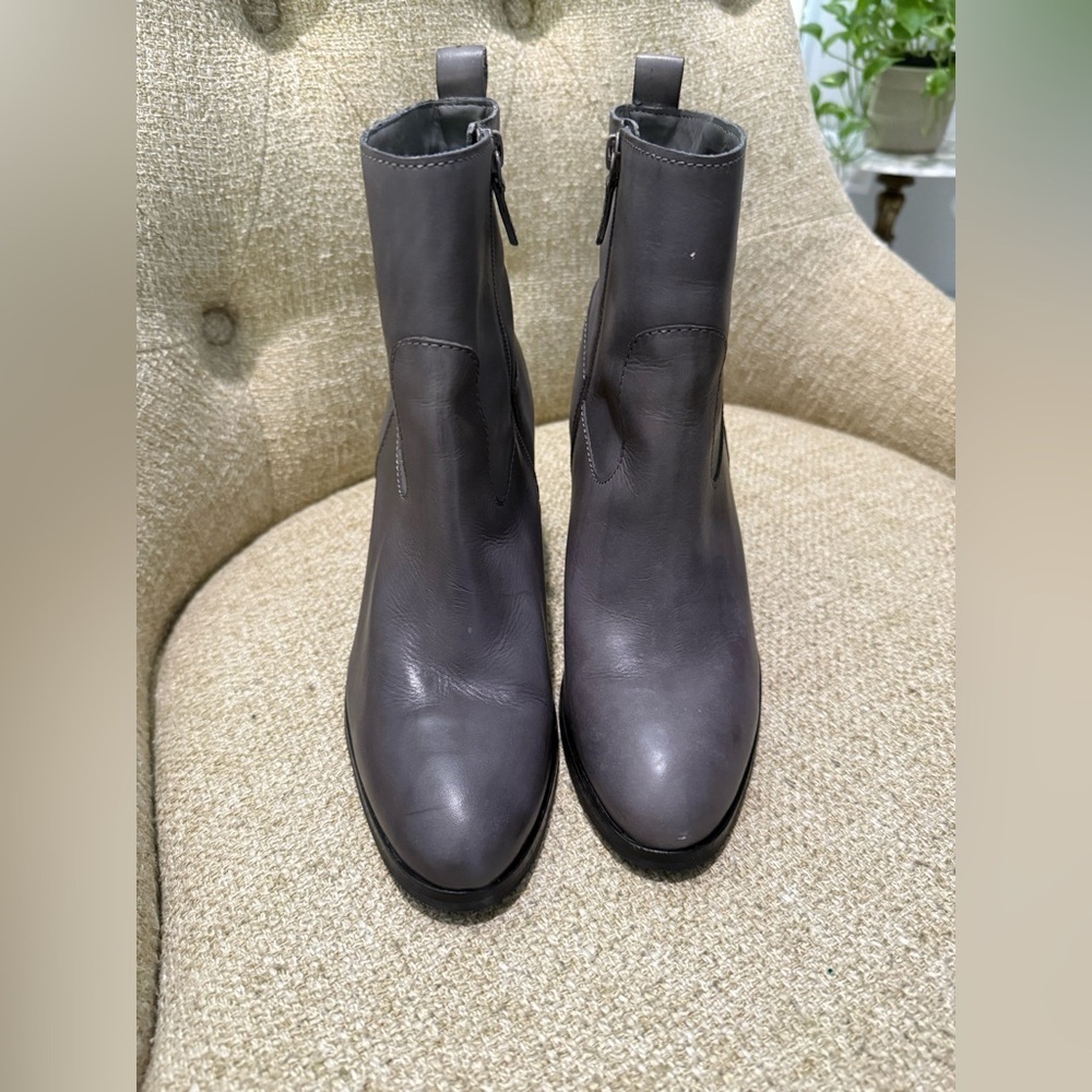 COLE HAAN Boots for women Size 10B - Picture 2 of 6